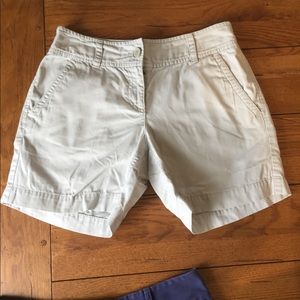Tan Loft shorts 4inches